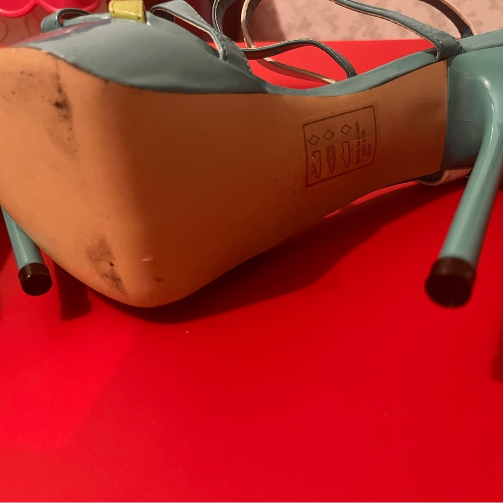 Stylish Multi-Color Platform Heels - Picture 2 of 4